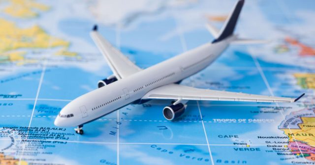Traveling on a Shoestring: Ultimate Guide to Exploring the World with Less Money