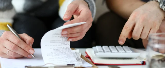 Financial Planning for Seniors: Adjusting Your Budget and Safe Investing