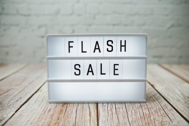 How to Spot and Capitalize on Flash Sale Promotions Quickly