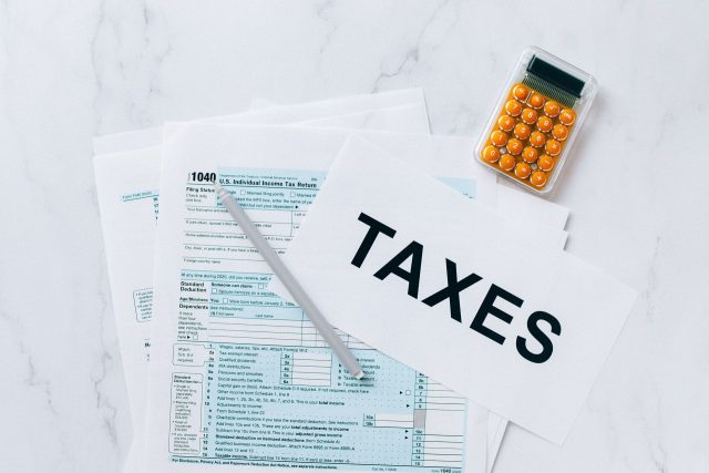 10 Strategies to Legally Reduce Your Taxes in 2024