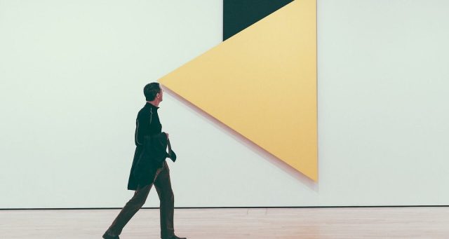 Beautiful, Rich, and Still Single – Exploring the Complexities of Modern Relationships